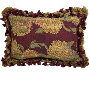 Vintage Newport Floral Decorative Pillow with Tassels